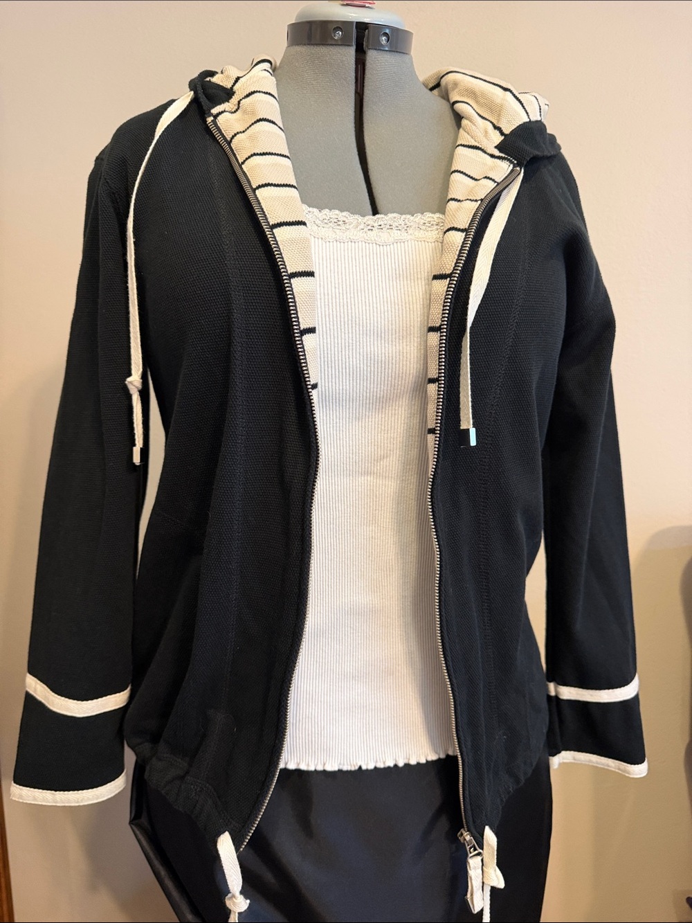 Liz Claiborne Black and Cream Striped Hooded Pullover
